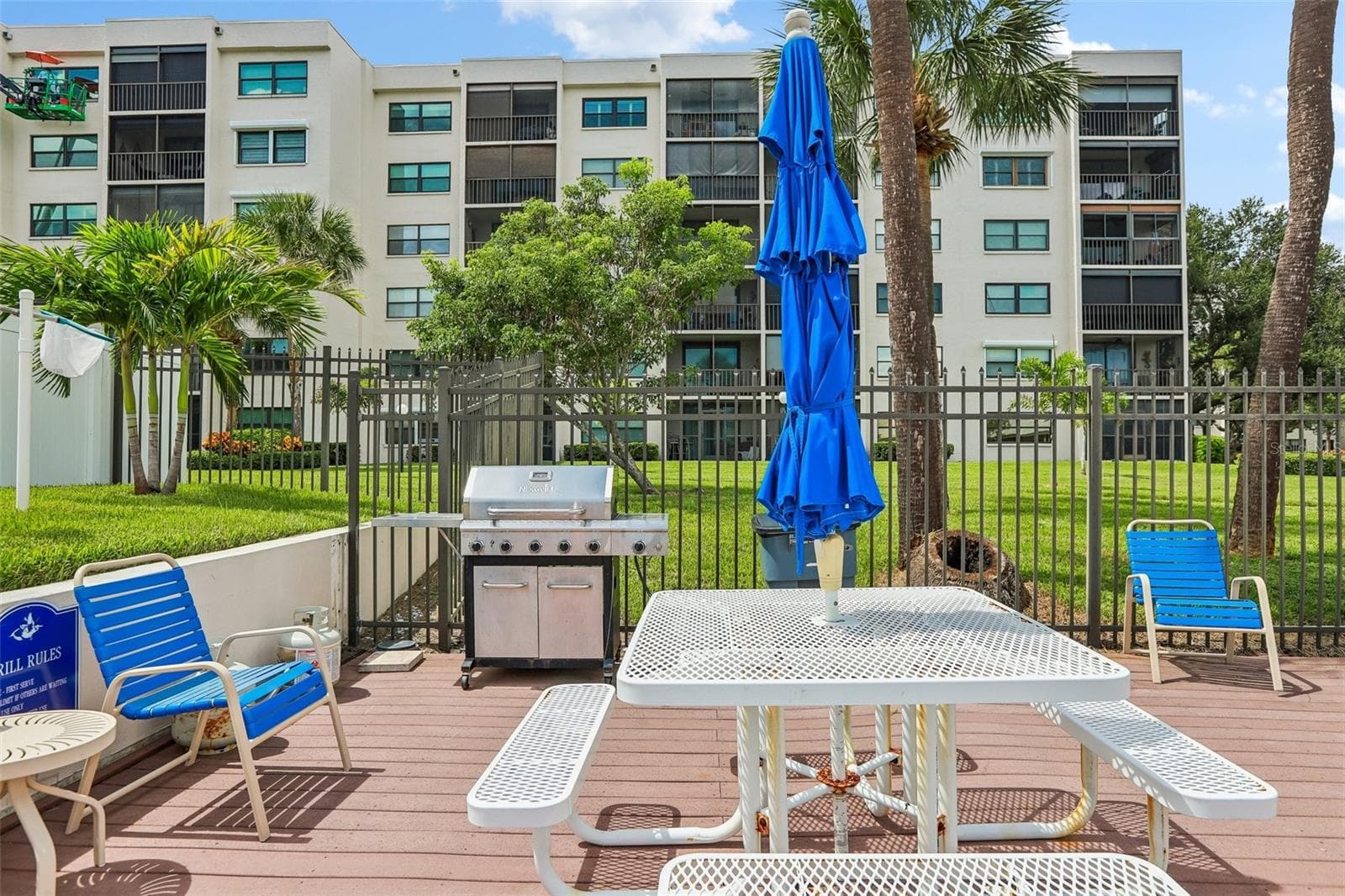 Condominium at 1332 PASADENA AVE S #207, SOUTH PASADENA, photo 37 of 71