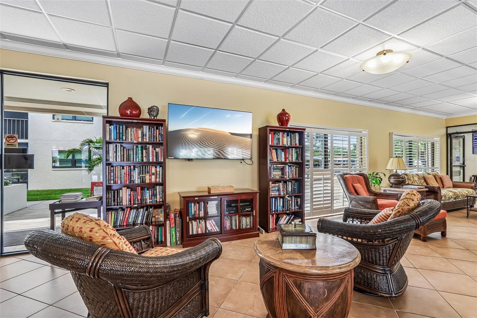Condominium at 1332 PASADENA AVE S #207, SOUTH PASADENA, photo 41 of 71
