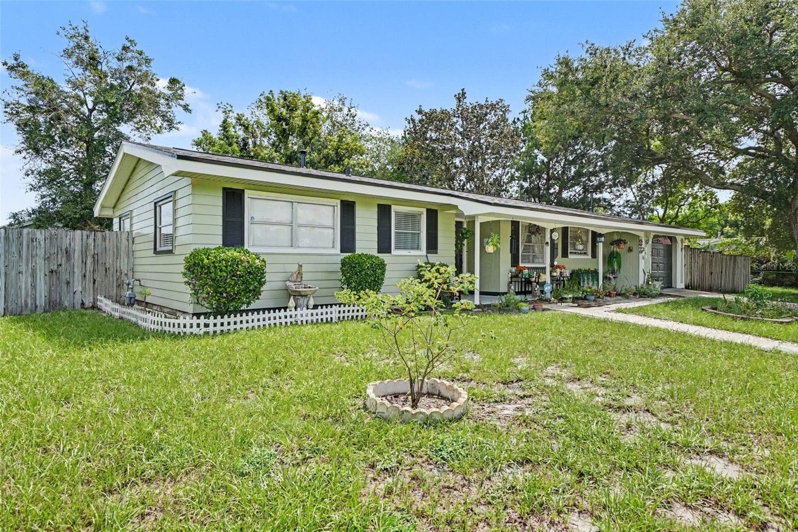 Single Family Residence at 2399 KIMBERLY DR, DELTONA, photo 2 of 26