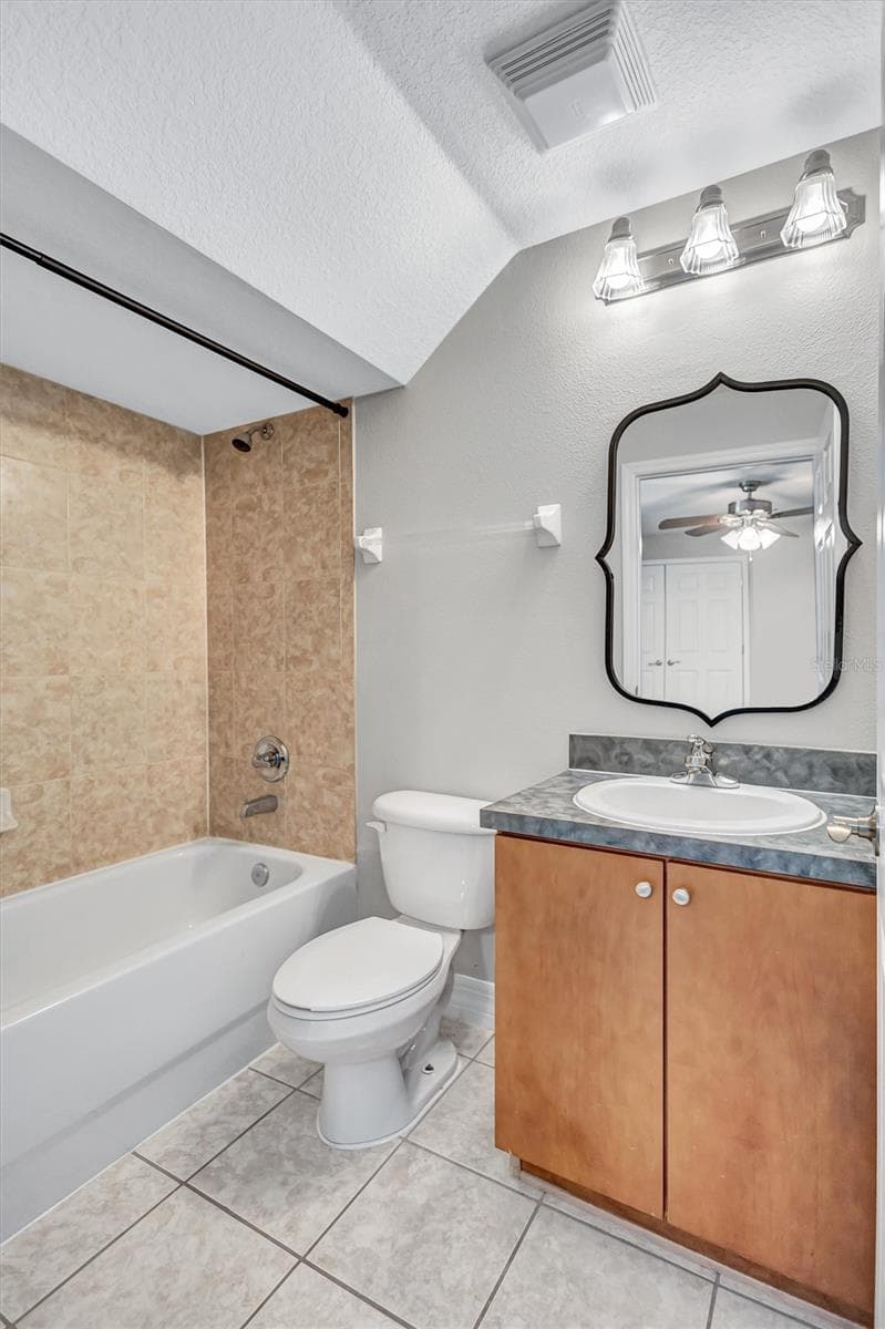 Townhouse at 4512 BAY SPRING CT, TAMPA, photo 6 of 45