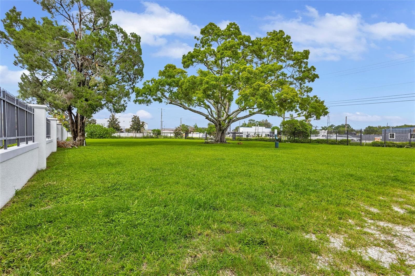 Townhouse at 4512 BAY SPRING CT, TAMPA, photo 36 of 45