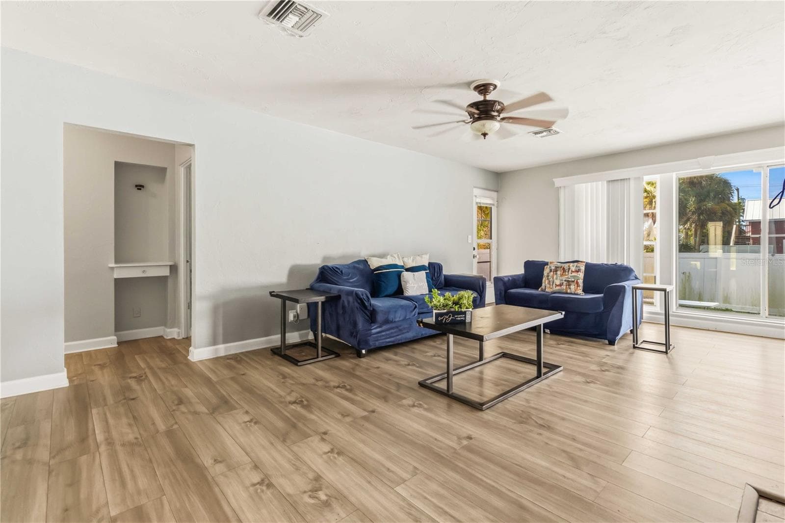 Single Family Residence at 582 REVILO BLVD, DAYTONA BEACH, photo 7 of 26