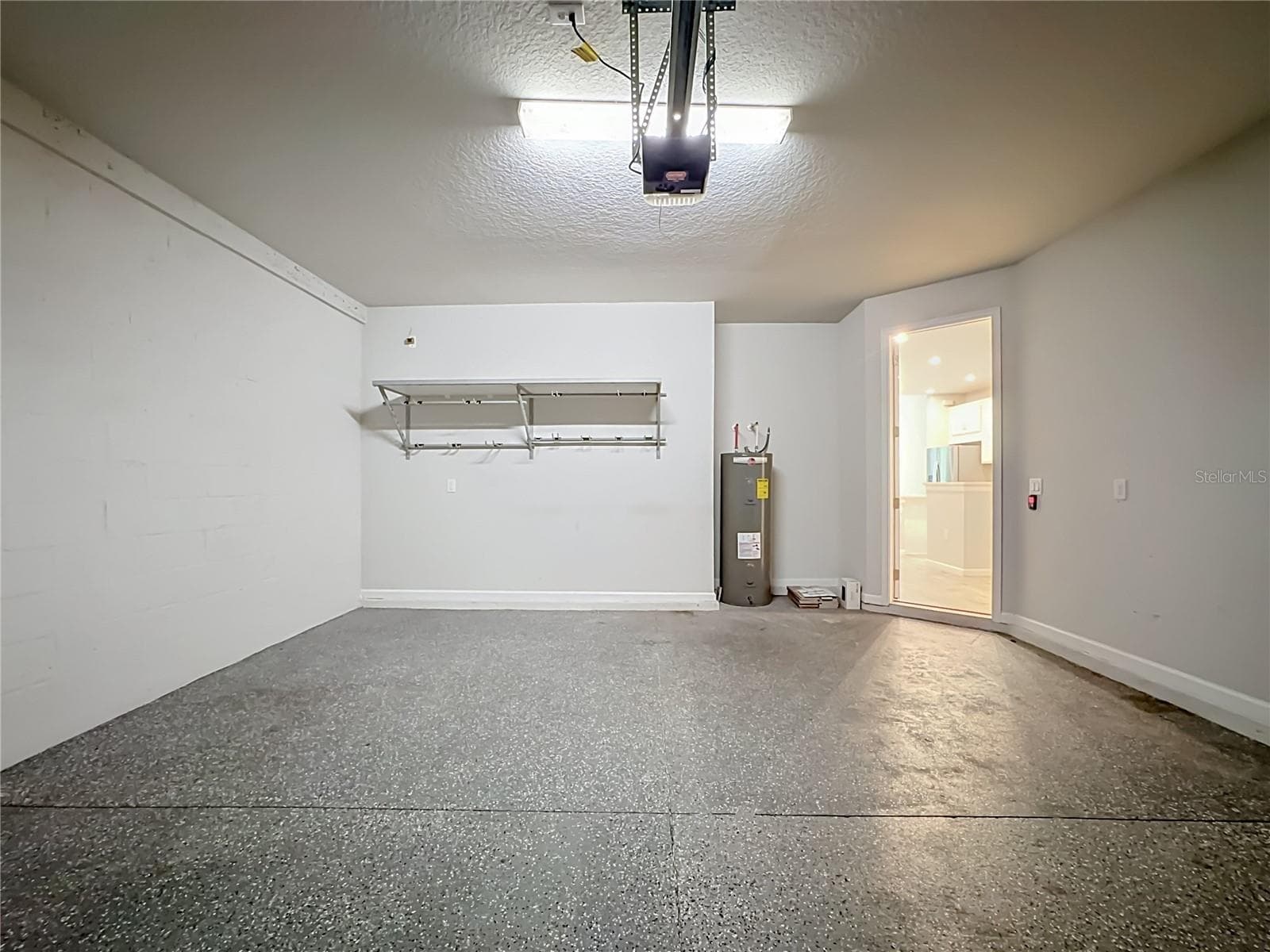 Epoxy floor - 5517 COACHWOOD CV, BRADENTON