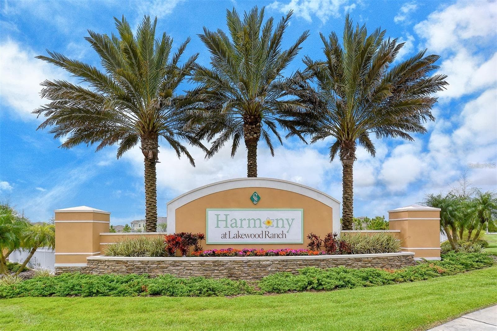 Harmony at Lakewood Ranch - 5517 COACHWOOD CV, BRADENTON