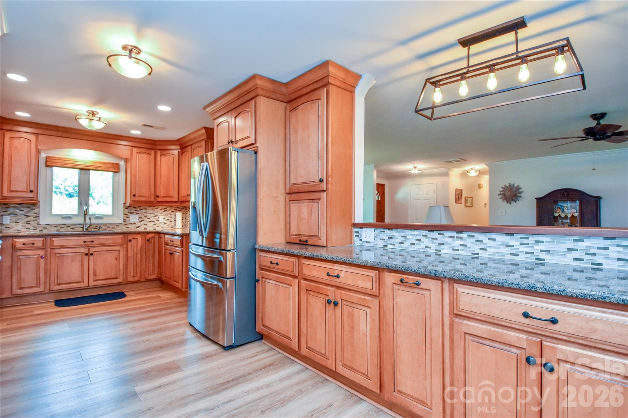 Single Family Residence at 127 Fairway Drive, Mooresville, photo 13 of 41