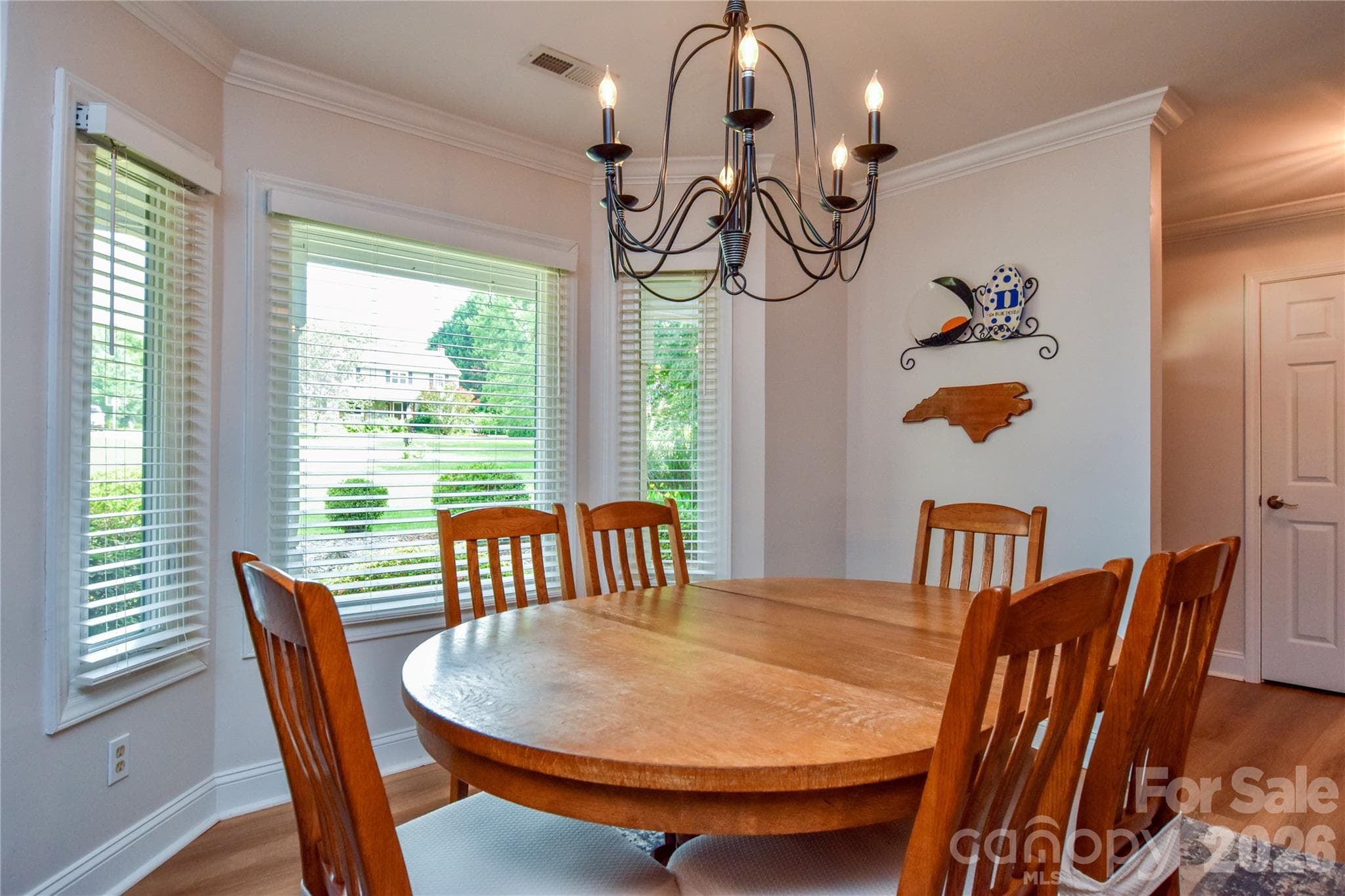 Single Family Residence at 127 Fairway Drive, Mooresville, photo 17 of 41
