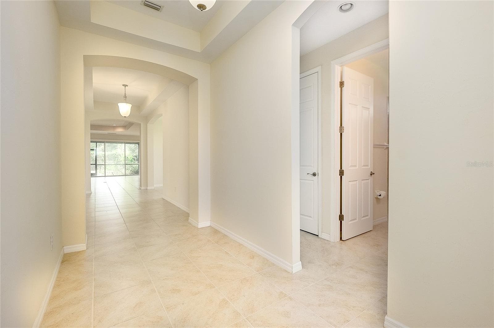 Single Family Residence at 11535 BLACKFIN ST, VENICE, photo 14 of 89