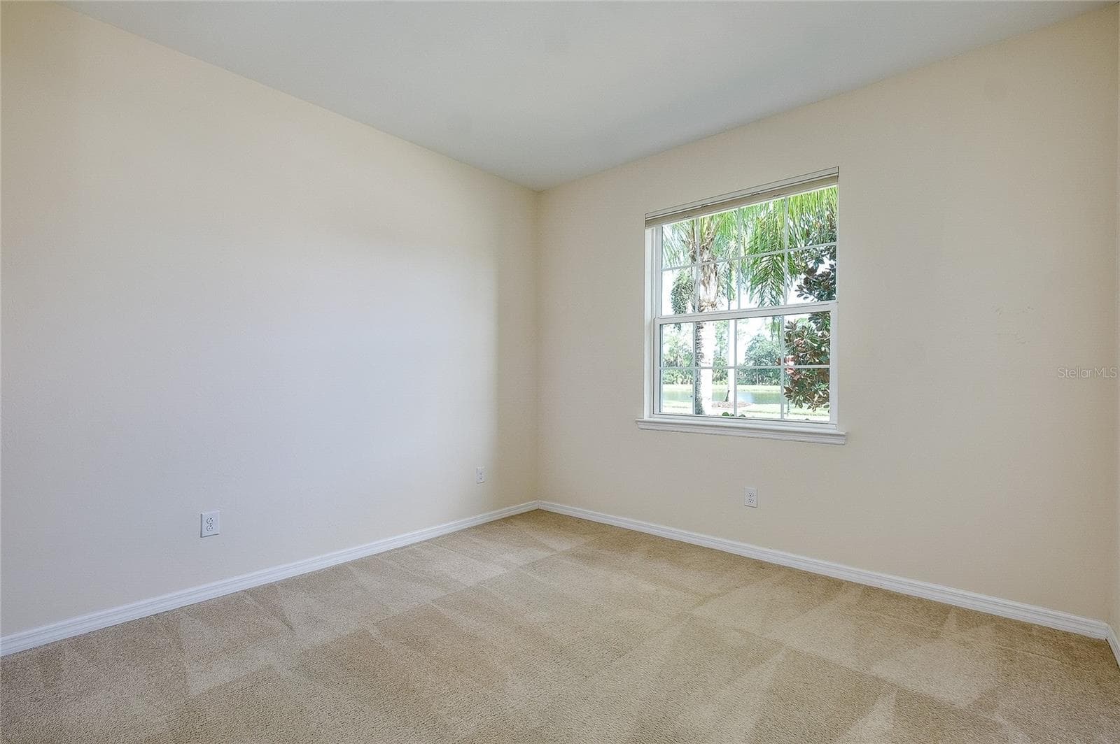 Single Family Residence at 11535 BLACKFIN ST, VENICE, photo 16 of 89