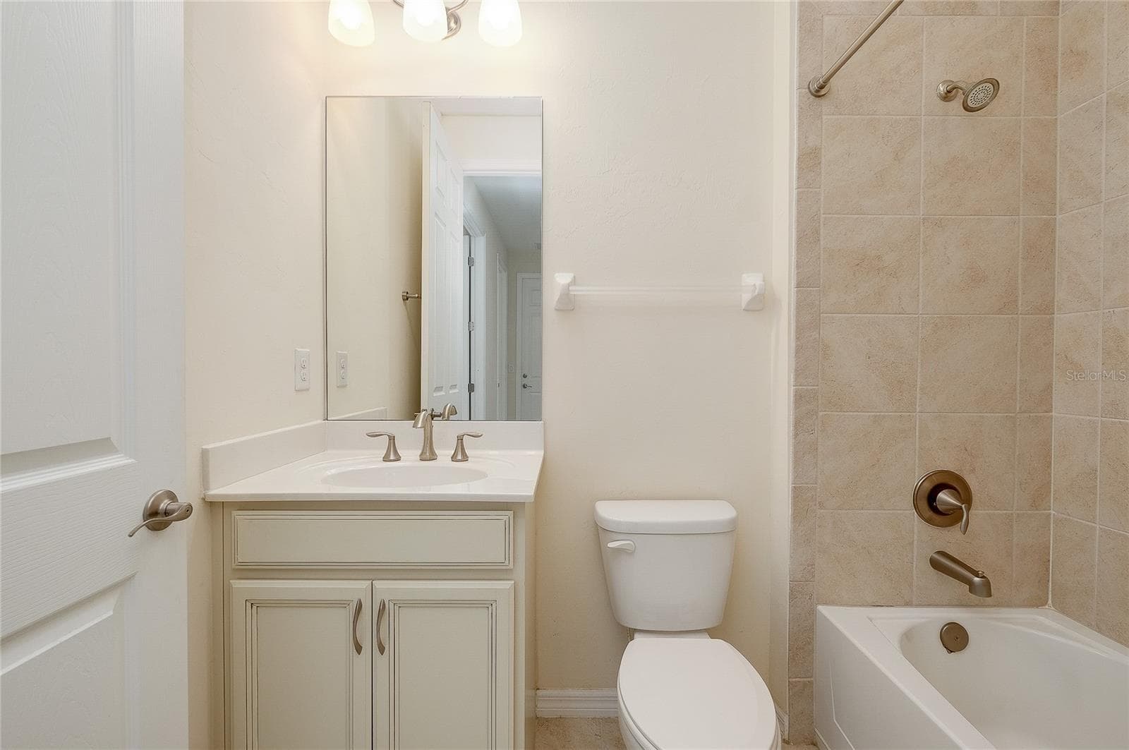 Single Family Residence at 11535 BLACKFIN ST, VENICE, photo 29 of 89