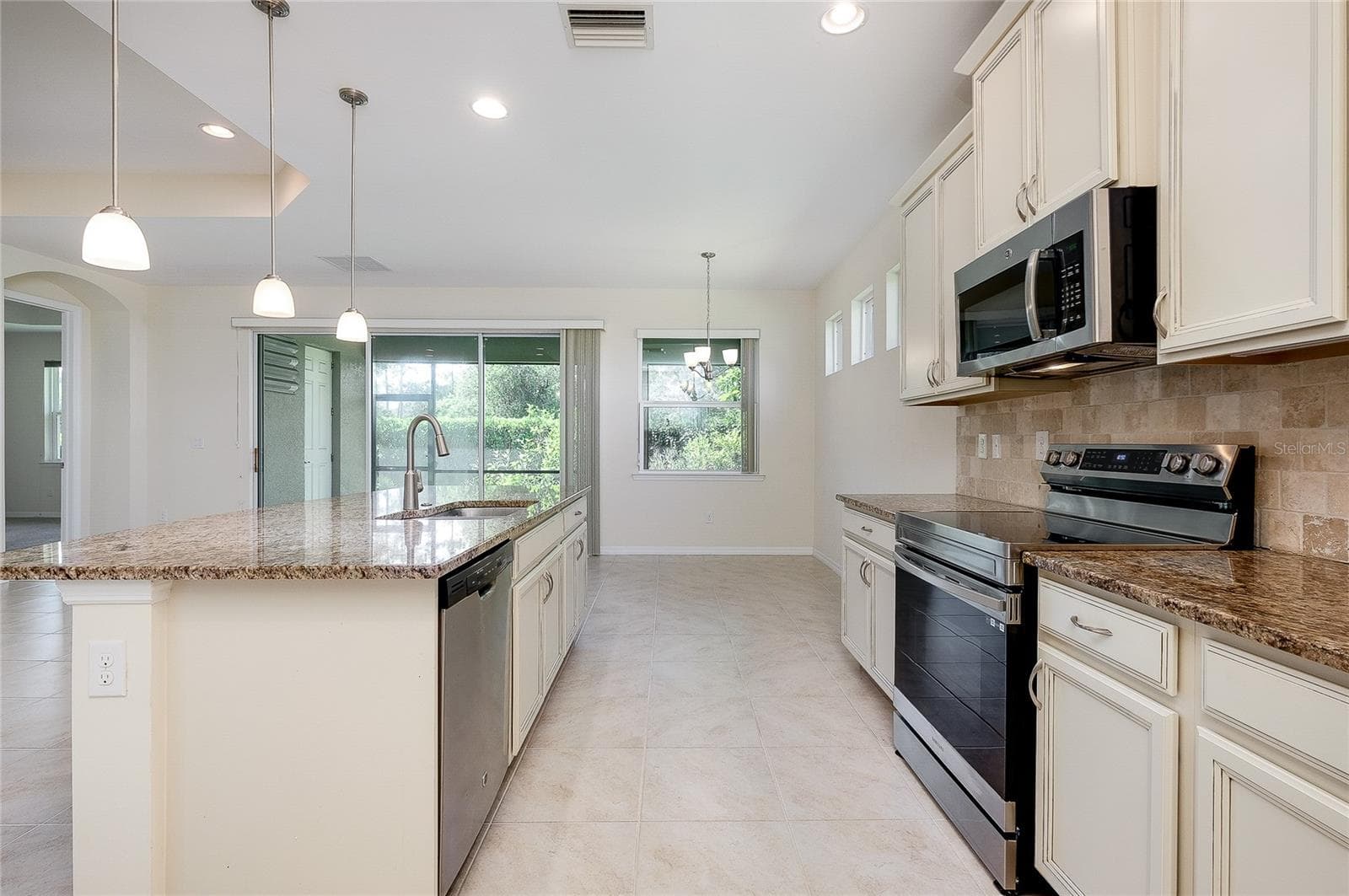 Single Family Residence at 11535 BLACKFIN ST, VENICE, photo 53 of 89
