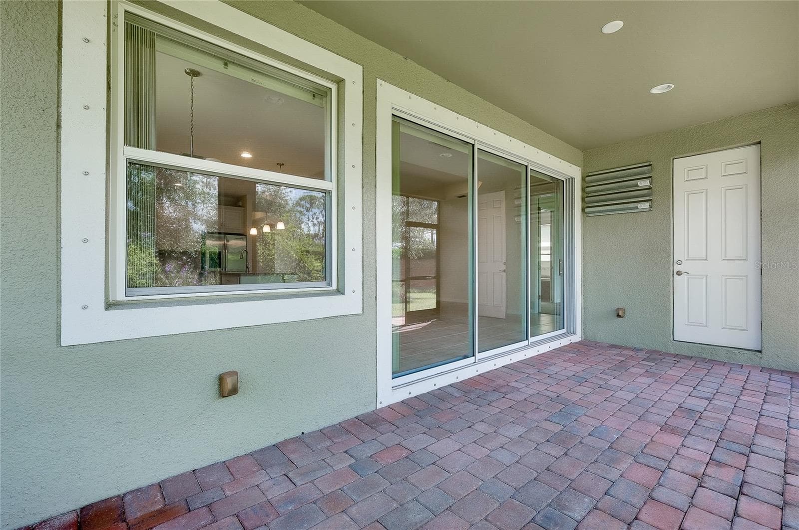 Single Family Residence at 11535 BLACKFIN ST, VENICE, photo 84 of 89