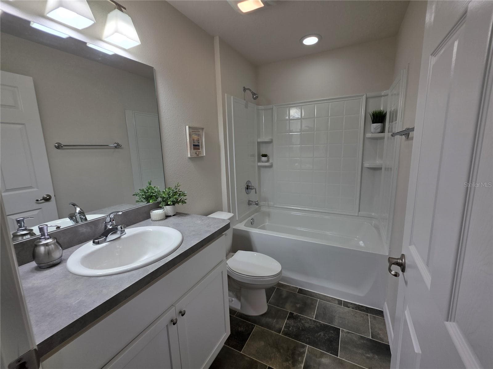Guest bathroom in the hall - 3418 SW 155TH PL, OCALA