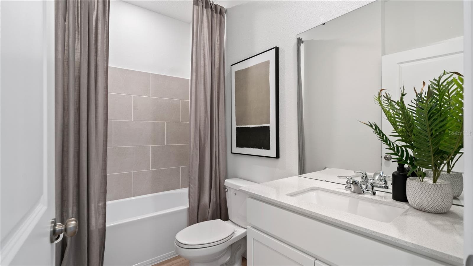 Single Family Residence at 742 TUNDRA LOOP, GROVELAND, photo 7 of 18