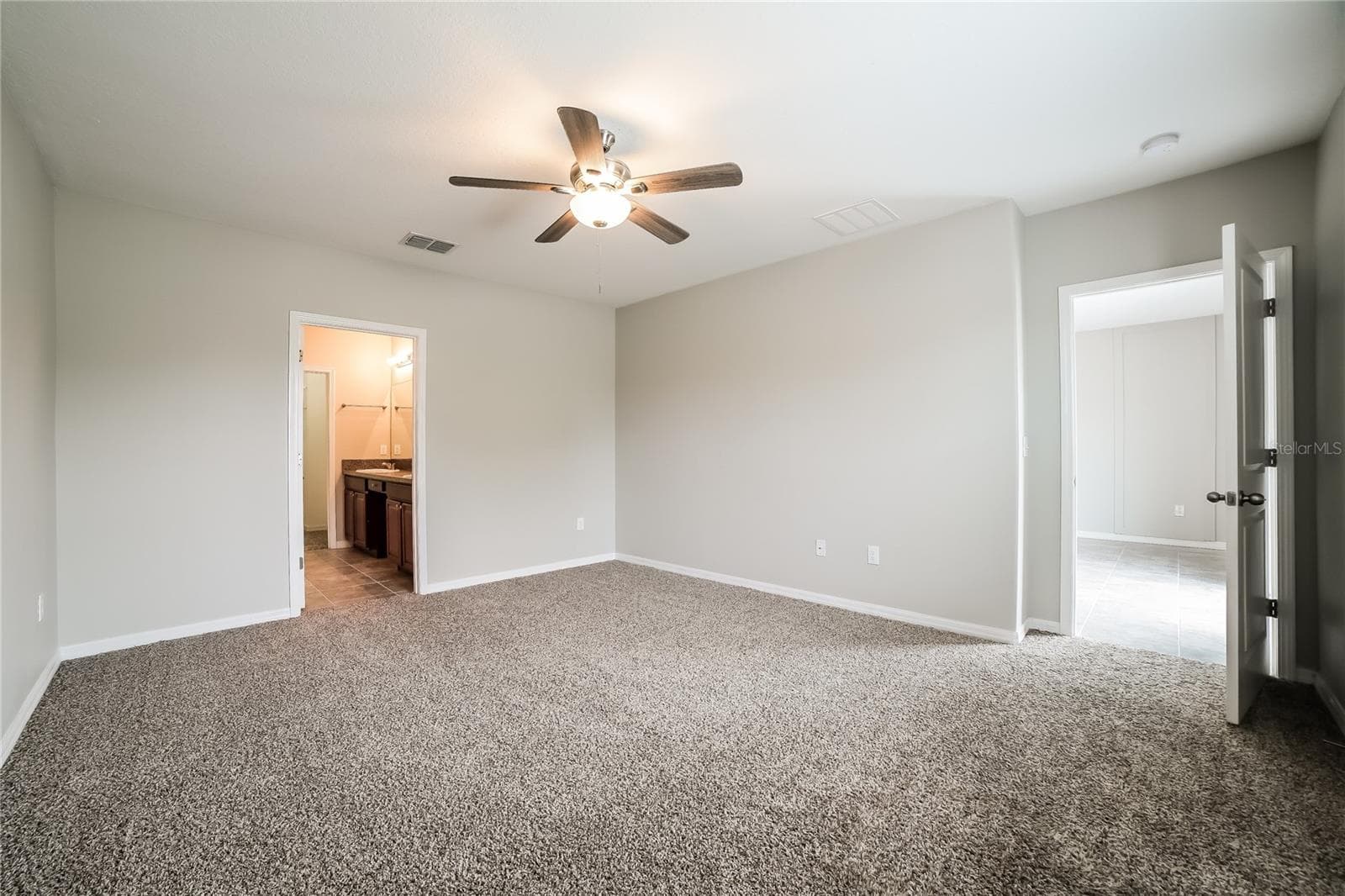 Single Family Residence at 6530 TRENT CREEK DR, SUN CITY CENTER, photo 8 of 15