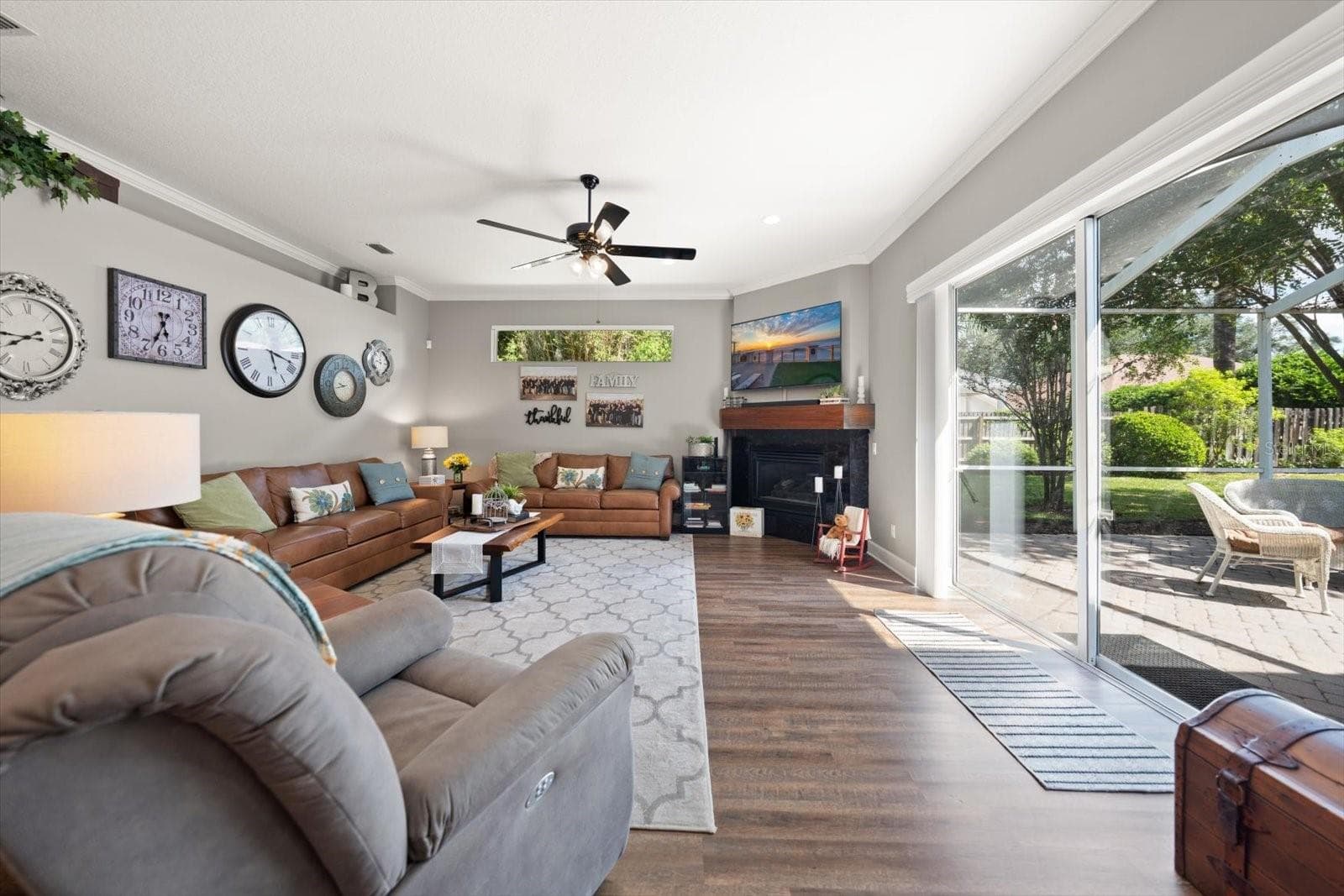 Single Family Residence at 2105 BOOT LAKE CIR, TAMPA, photo 10 of 39