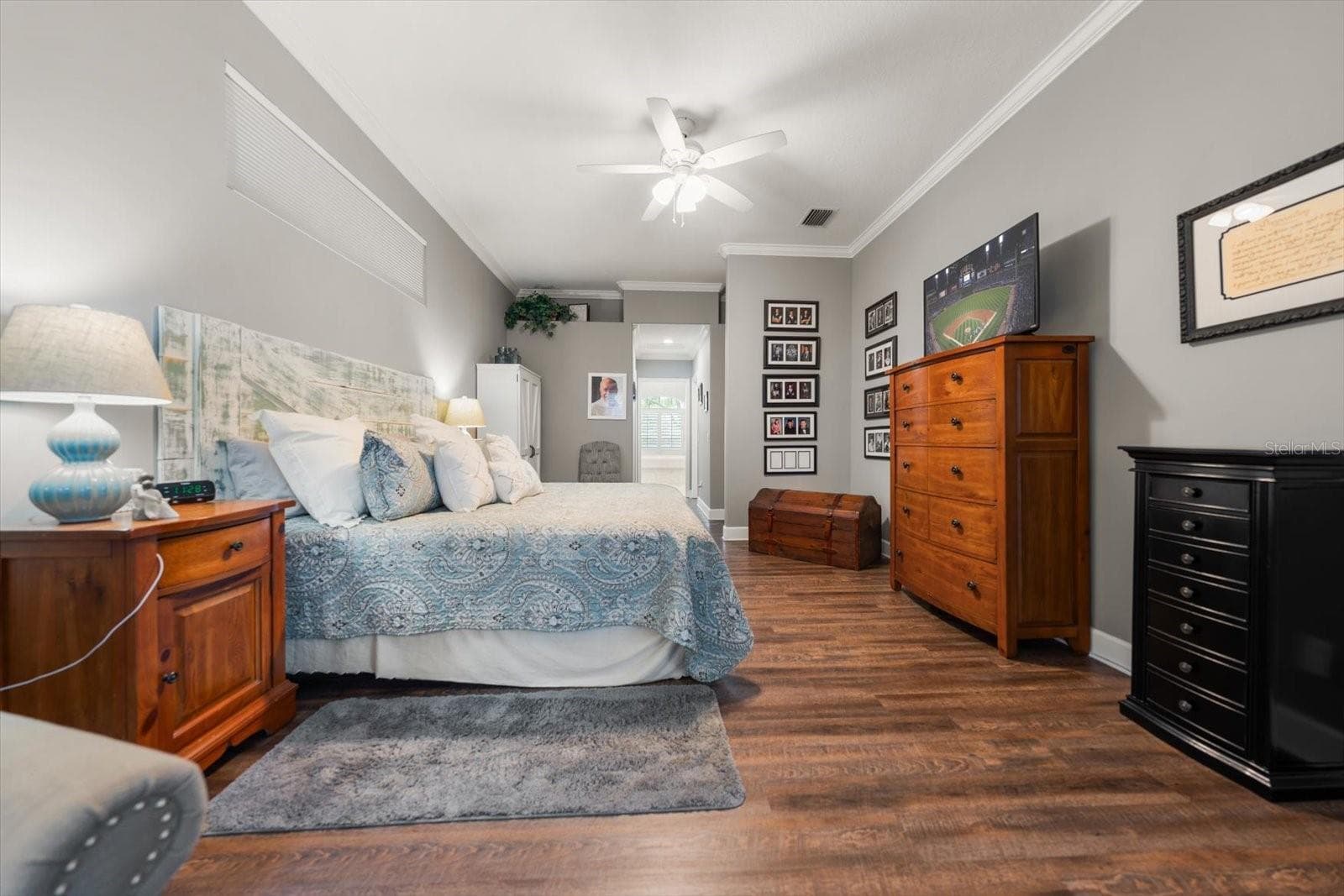 Single Family Residence at 2105 BOOT LAKE CIR, TAMPA, photo 12 of 39