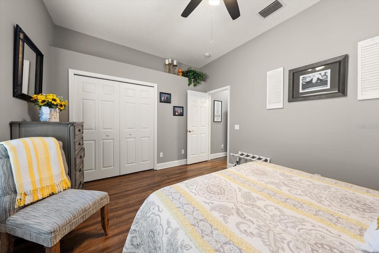 Single Family Residence at 2105 BOOT LAKE CIR, TAMPA, photo 17 of 39