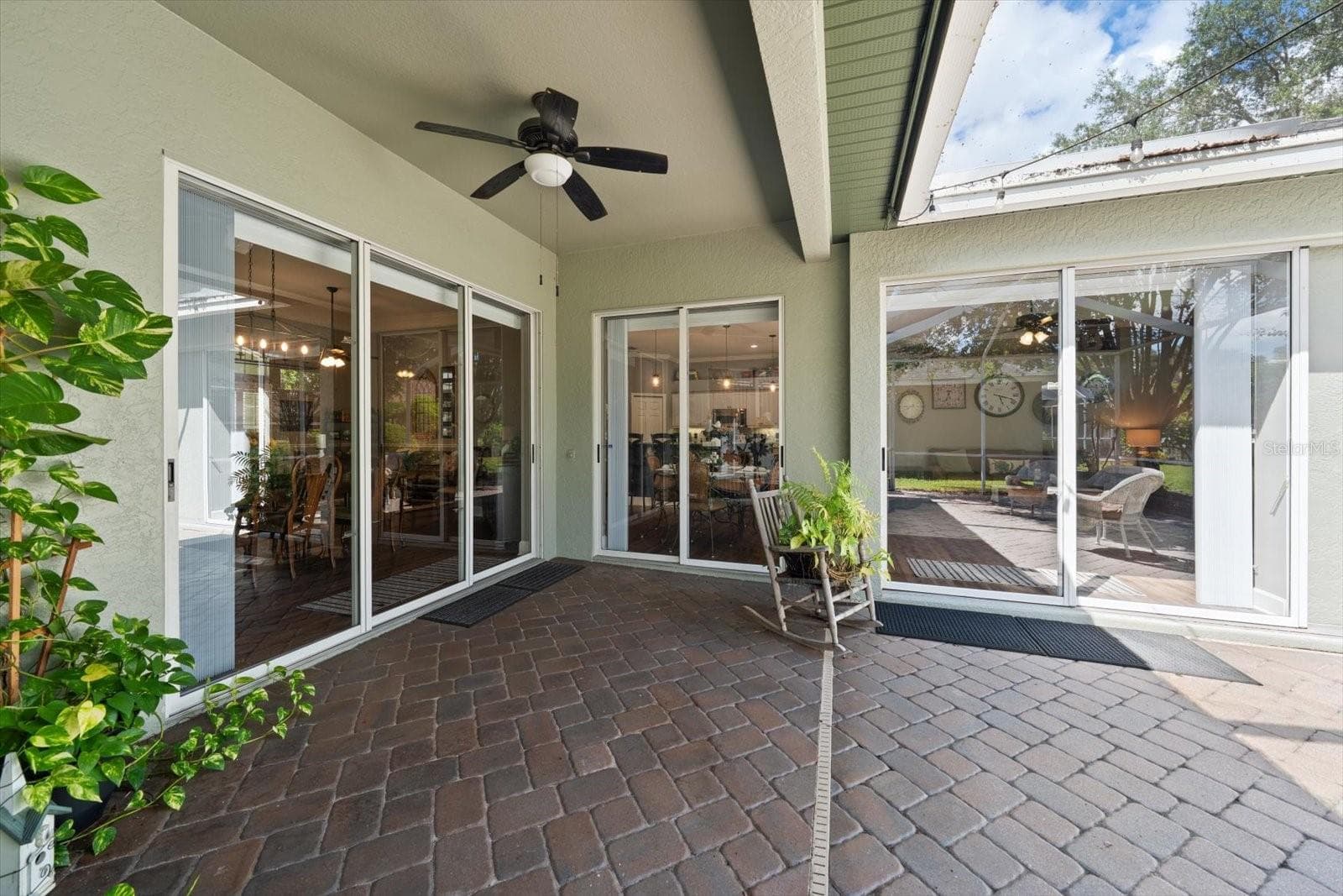 Single Family Residence at 2105 BOOT LAKE CIR, TAMPA, photo 25 of 39