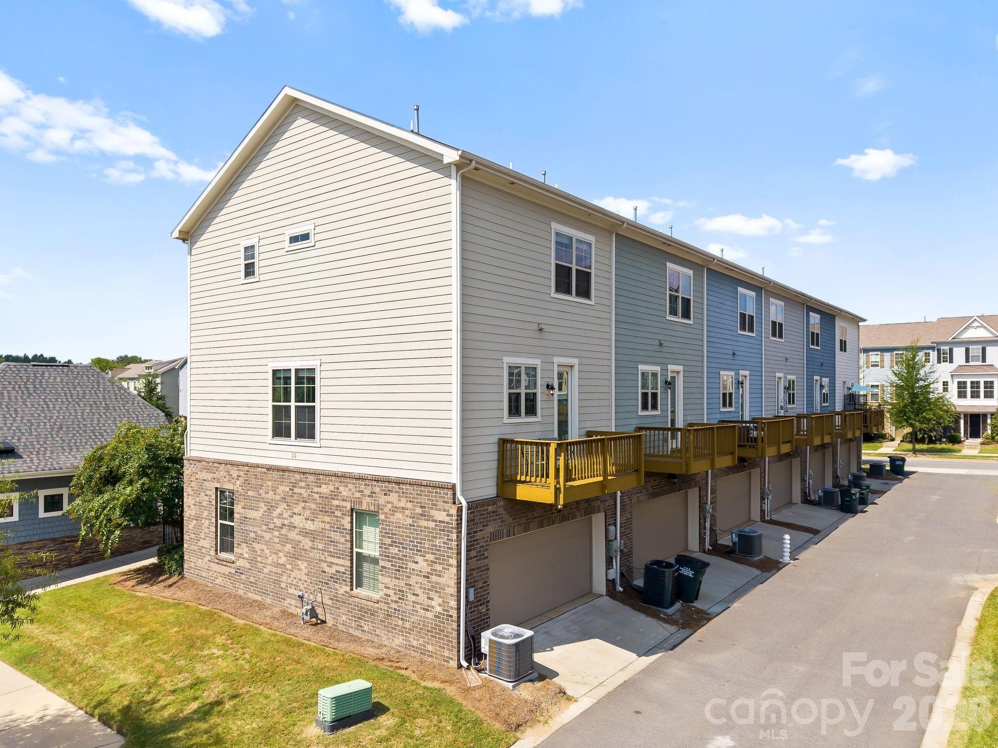 Townhouse at 1115 Whitby Moore Street, Charlotte, photo 26 of 30