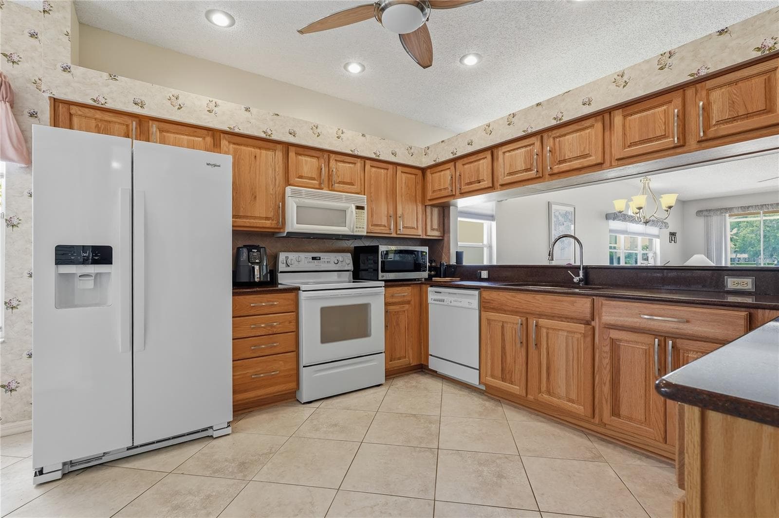 Kitchen - 1063 DARTFORD DR, TARPON SPRINGS