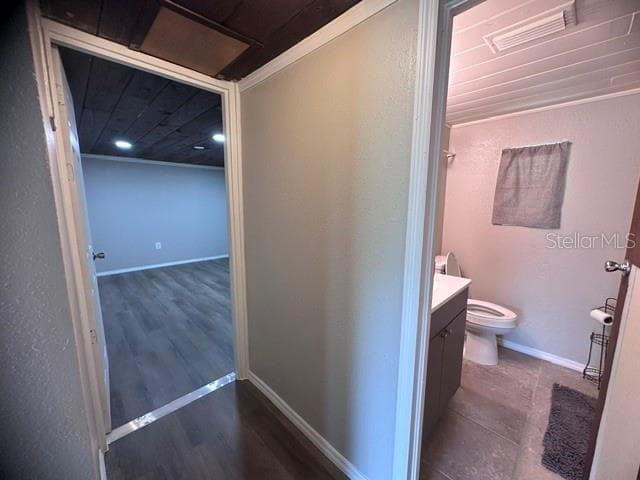 Single Family Residence at 1215 MANOR DR, LEESBURG, photo 19 of 32