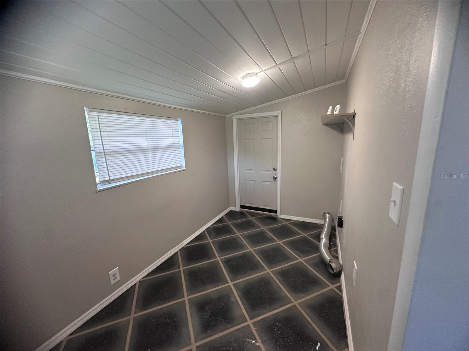 Single Family Residence at 1215 MANOR DR, LEESBURG, photo 31 of 32