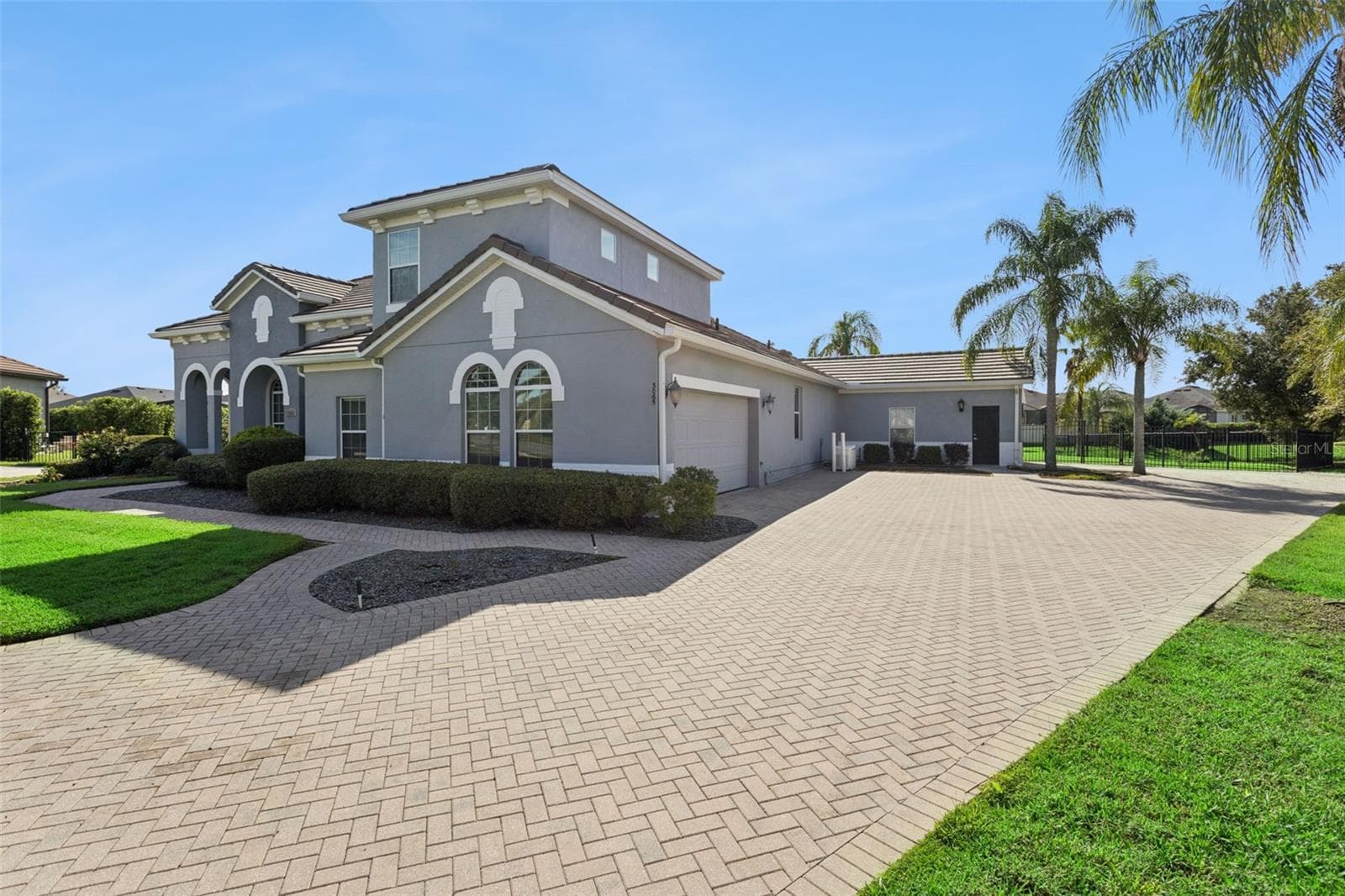 Single Family Residence at 3065 MURANO CT, MOUNT DORA, photo 4 of 47
