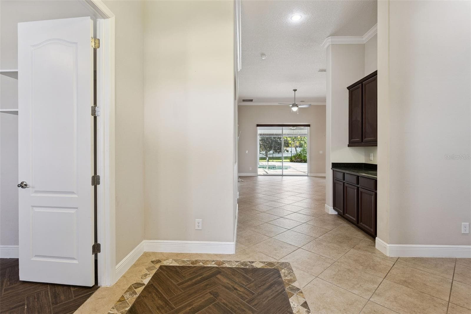 Single Family Residence at 3065 MURANO CT, MOUNT DORA, photo 10 of 47