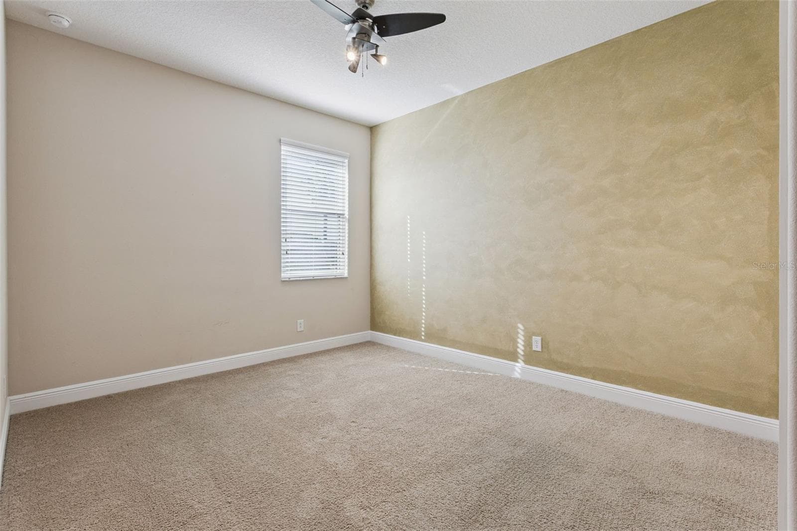 Single Family Residence at 3065 MURANO CT, MOUNT DORA, photo 21 of 47