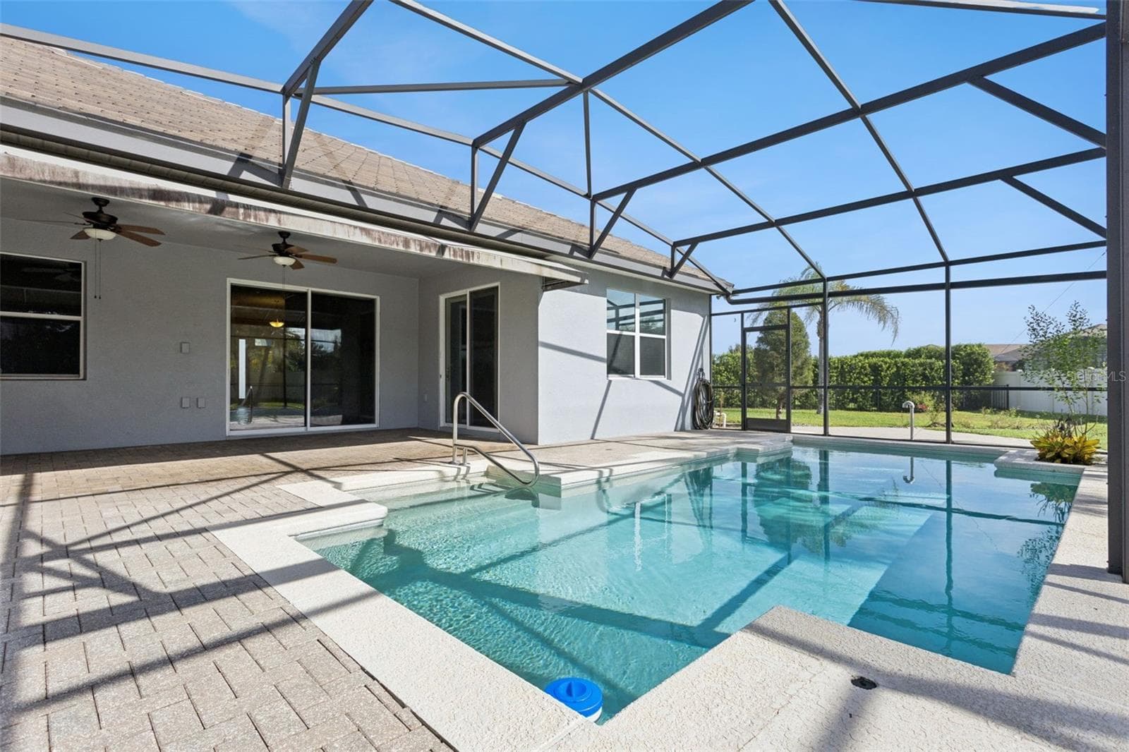 Single Family Residence at 3065 MURANO CT, MOUNT DORA, photo 32 of 47