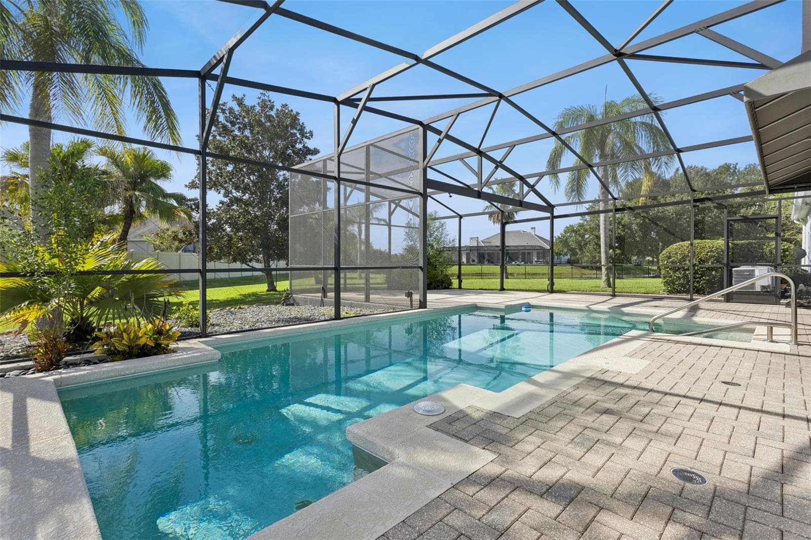 Single Family Residence at 3065 MURANO CT, MOUNT DORA, photo 35 of 47