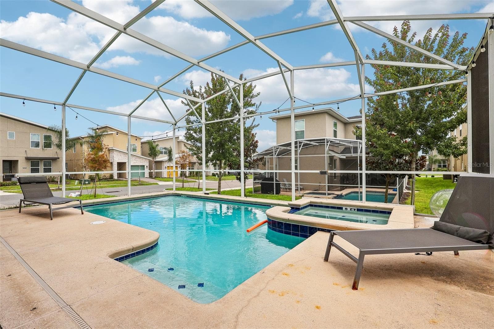 Private Pool - 571 STICKS ST, DAVENPORT