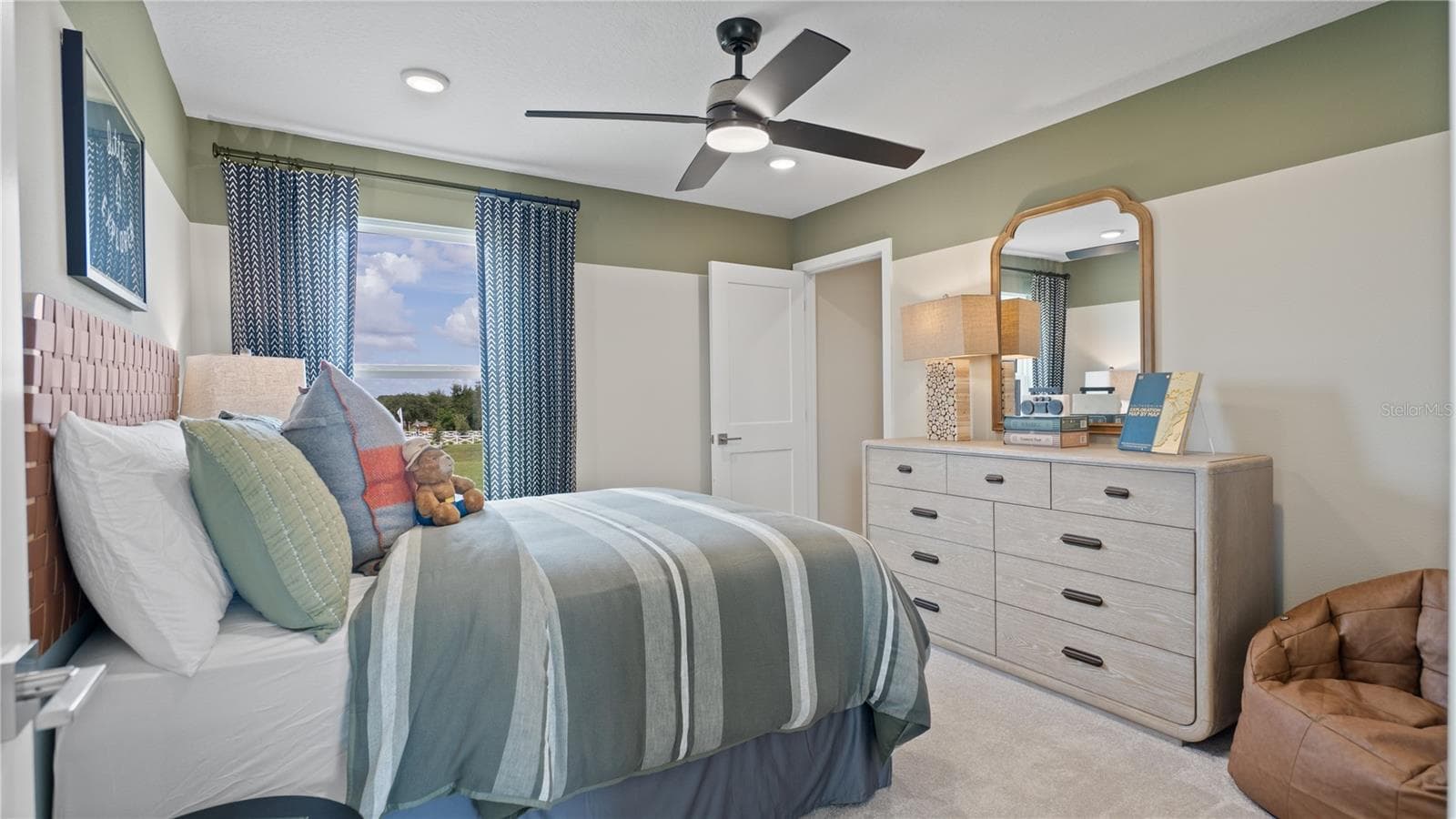 Single Family Residence at 683 MOON SHELL CIR, NEW SMYRNA BEACH, photo 26 of 38