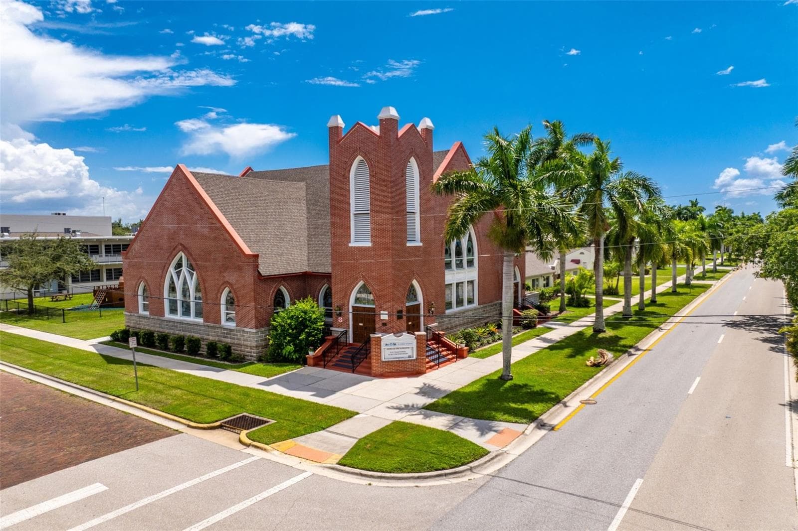 Historic church directly across from house - 502 W MARION AVE, PUNTA GORDA