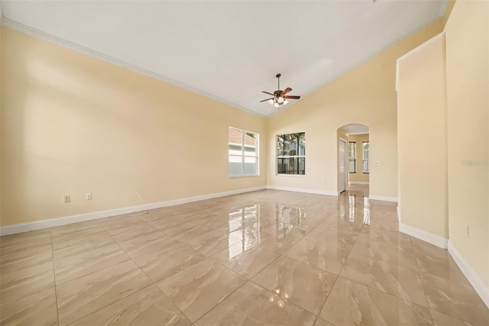 Single Family Residence at 909 DEVON CREEK RD, WINTER SPRINGS, photo 6 of 35