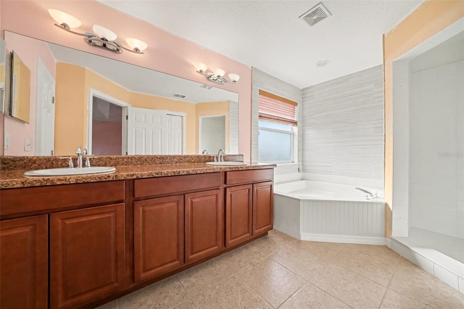 Single Family Residence at 909 DEVON CREEK RD, WINTER SPRINGS, photo 26 of 35