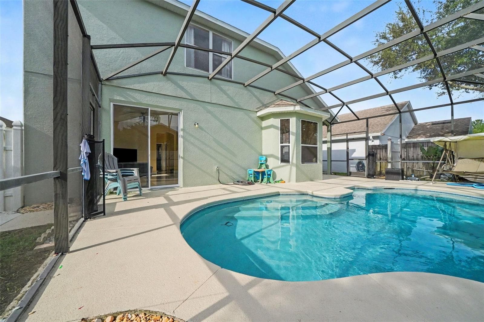 Single Family Residence at 909 DEVON CREEK RD, WINTER SPRINGS, photo 2 of 35
