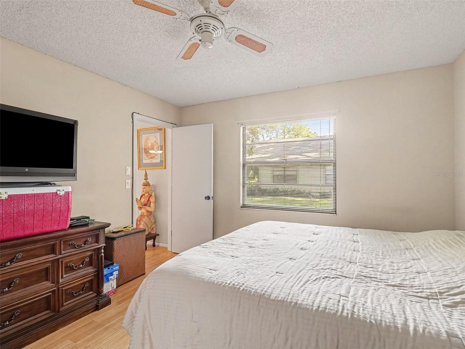 Half Duplex at 5031 BARRINGTON CIR #601, SARASOTA, photo 15 of 22