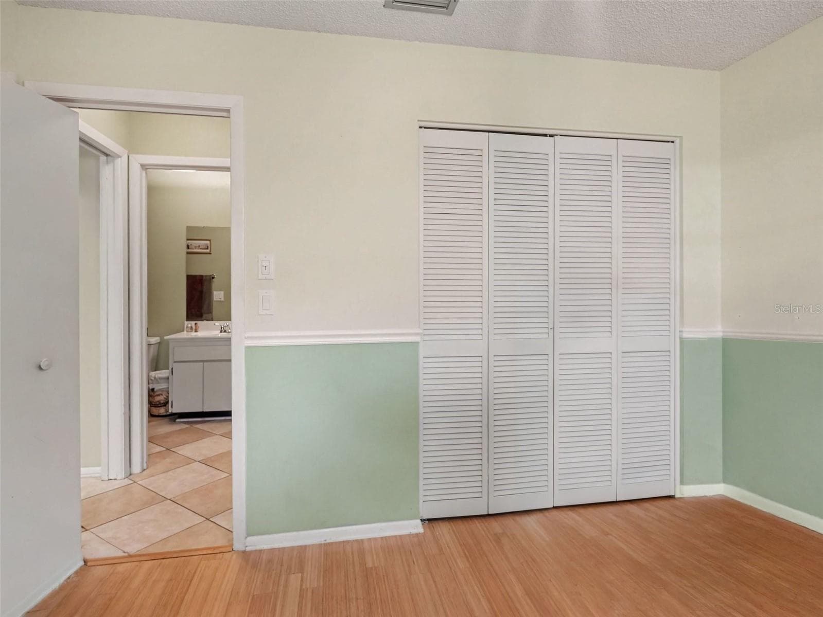 Half Duplex at 5031 BARRINGTON CIR #601, SARASOTA, photo 18 of 22
