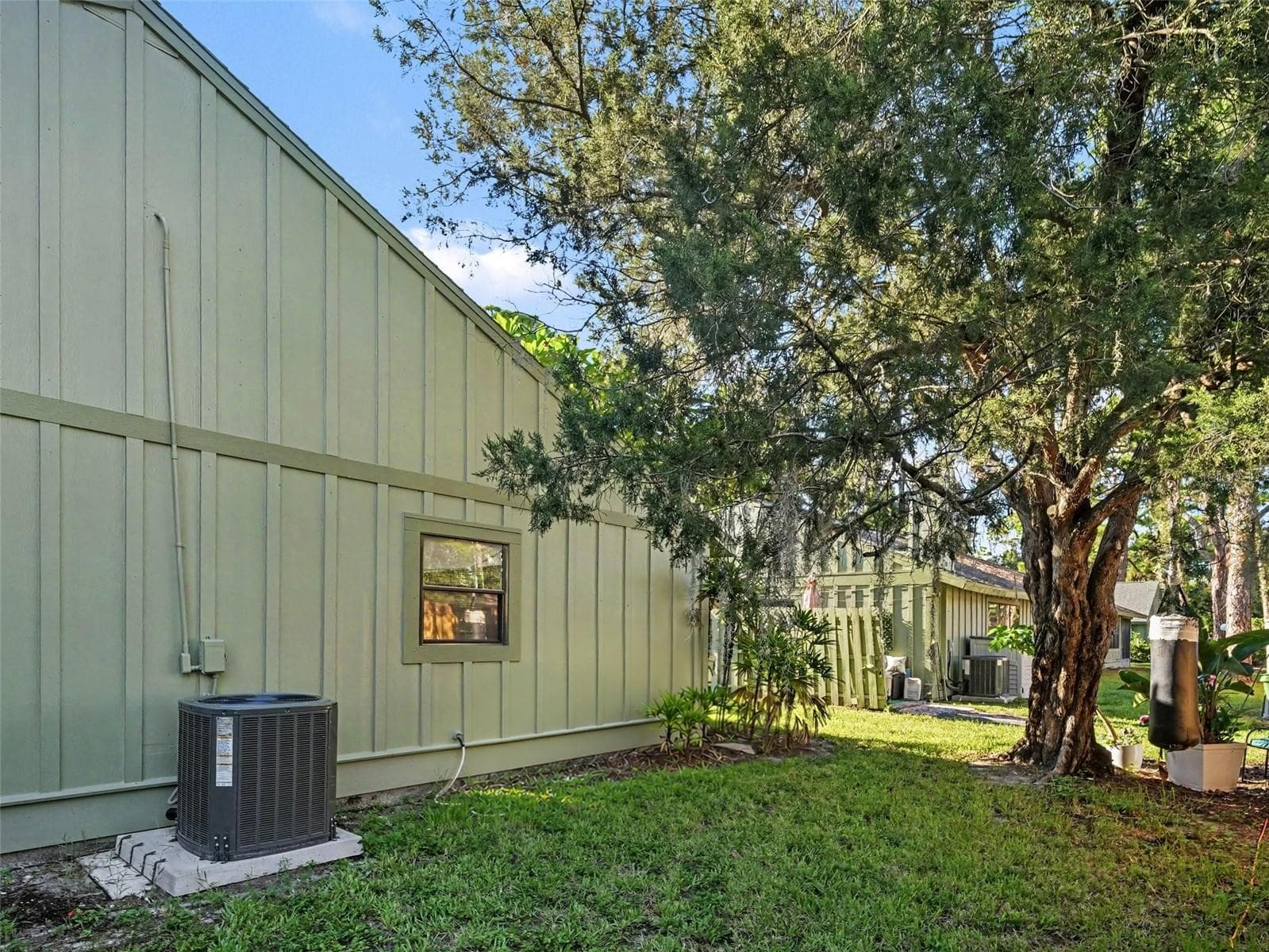 Half Duplex at 5031 BARRINGTON CIR #601, SARASOTA, photo 20 of 22