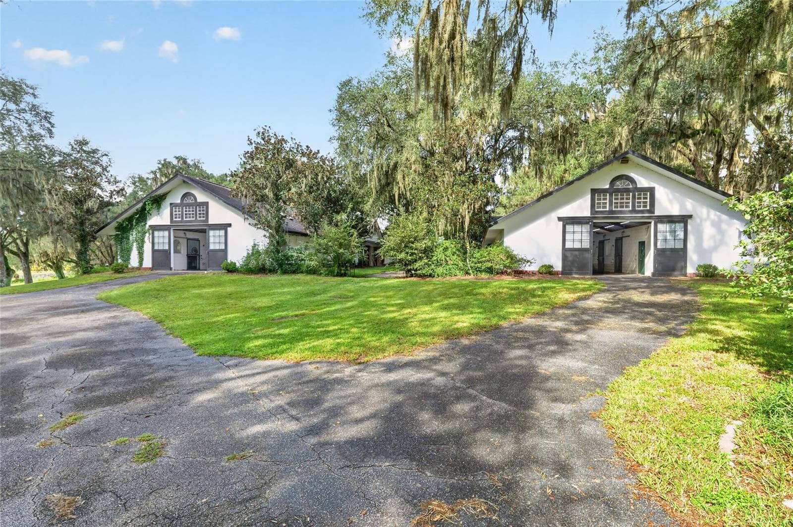 Single Family Residence at 5540 SE 157TH STREET ROAD, SUMMERFIELD, photo 5 of 98