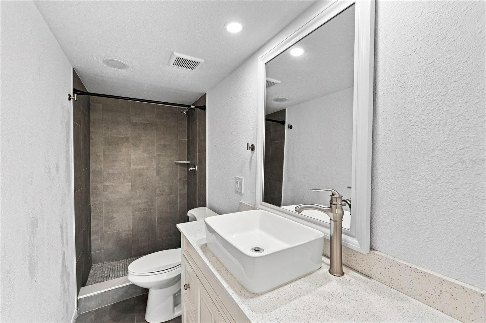 Condominium at 1000 TARPON WOODS BLVD #302, PALM HARBOR, photo 24 of 60
