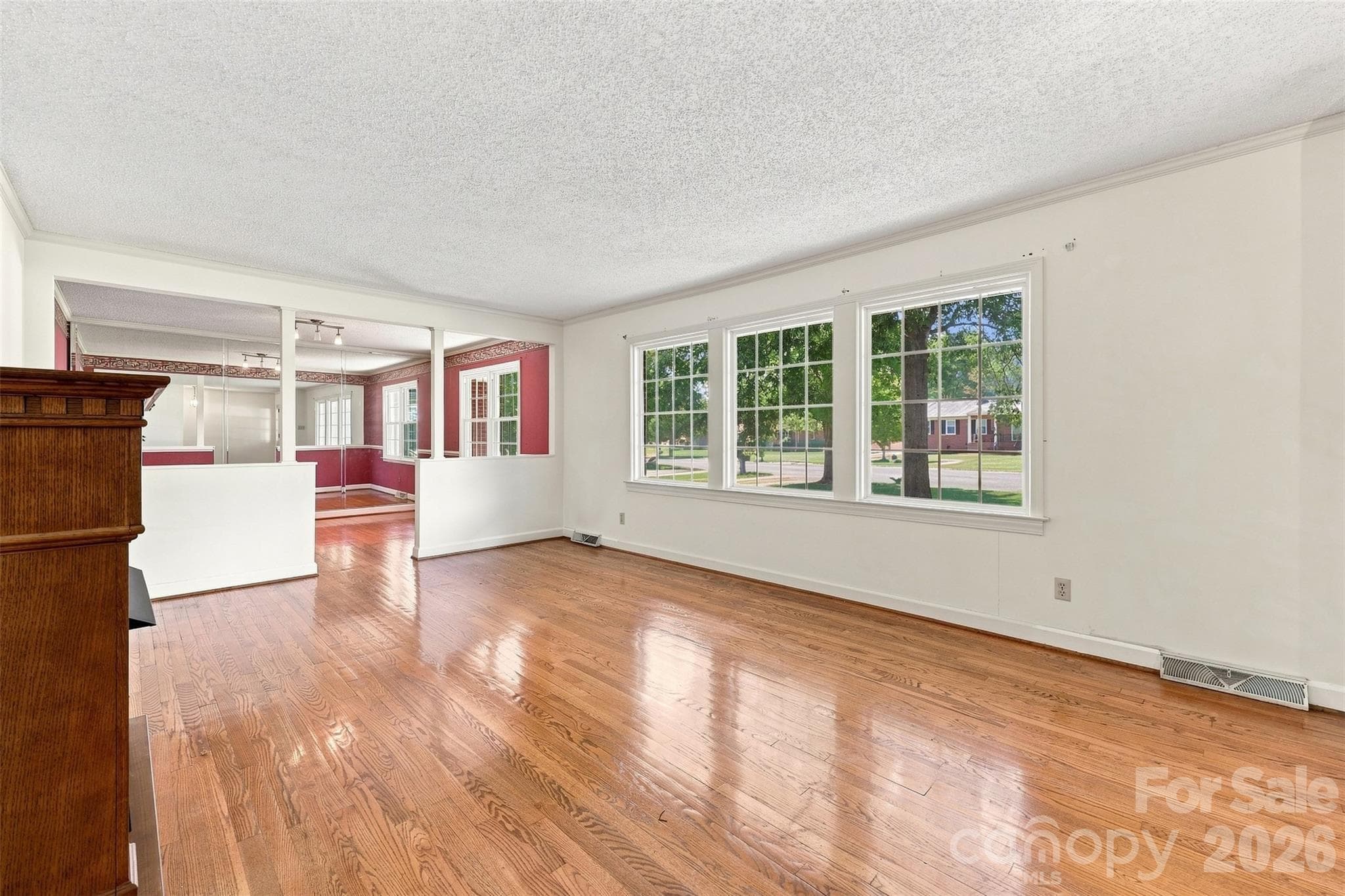Living Room - 1464 Sullivan Street, Rock Hill