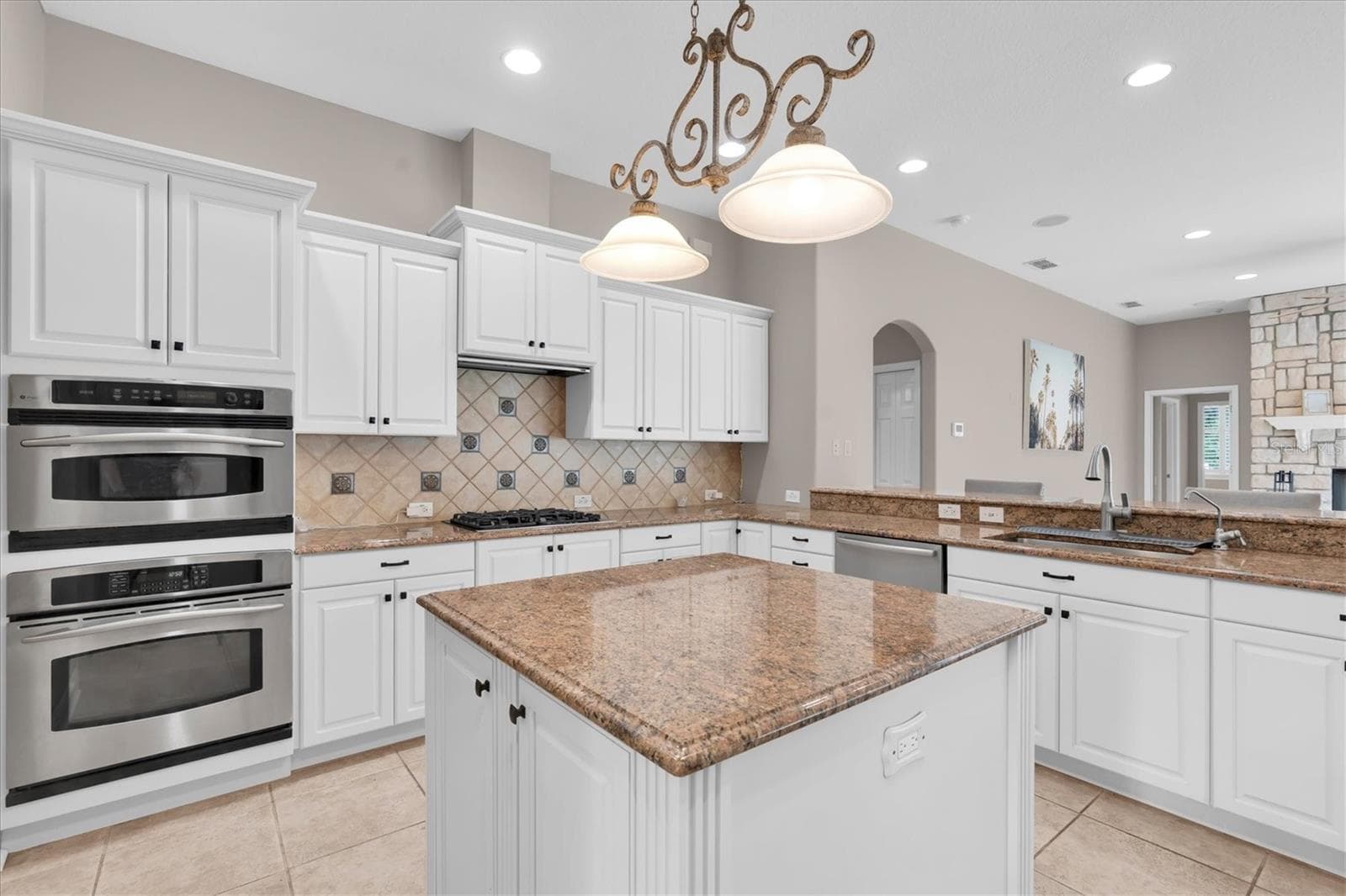 Single Family Residence at 27027 BRUSH CREEK WAY, WESLEY CHAPEL, photo 10 of 74