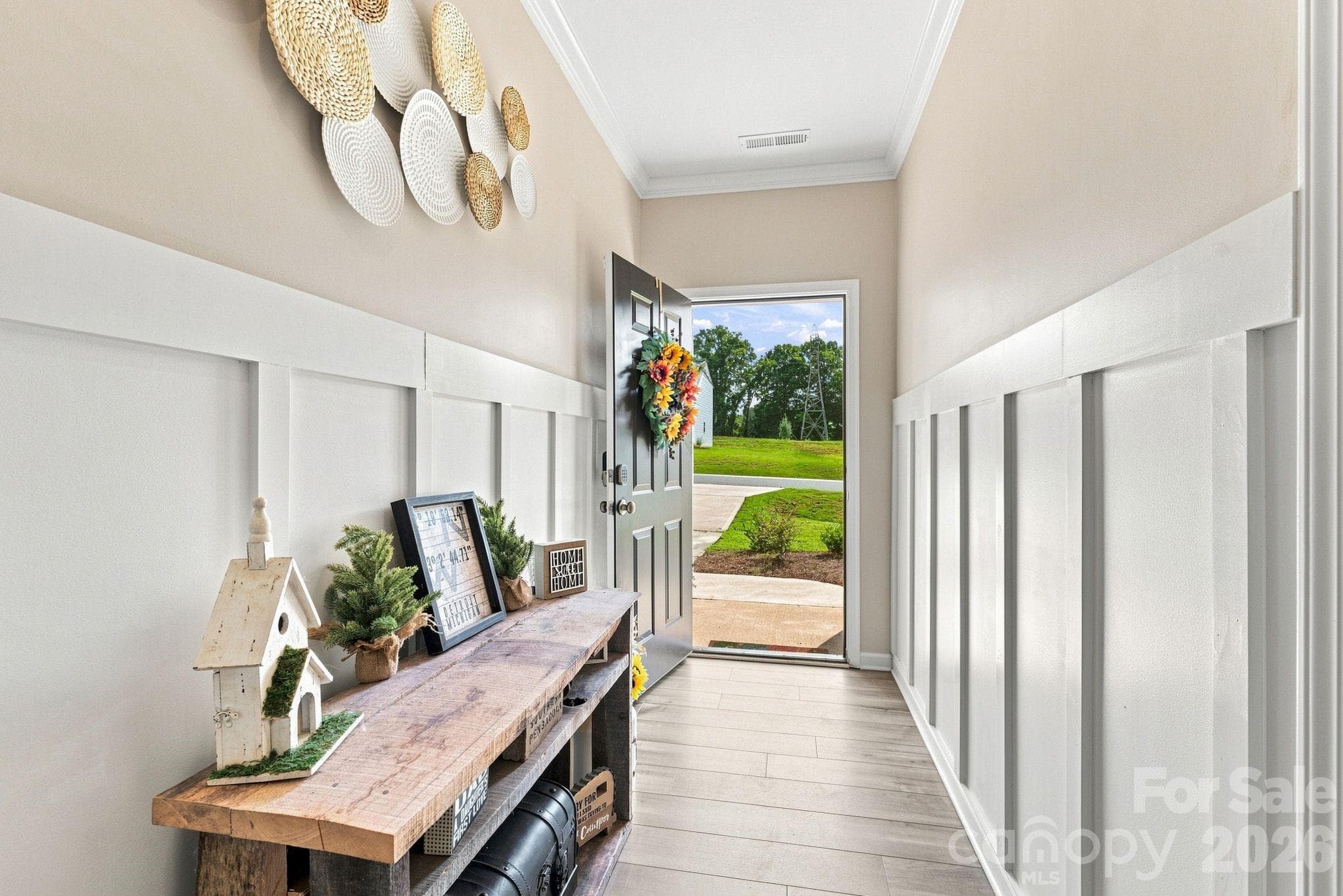 Single Family Residence at 133 Stone Hollow Road, Lexington, photo 3 of 43