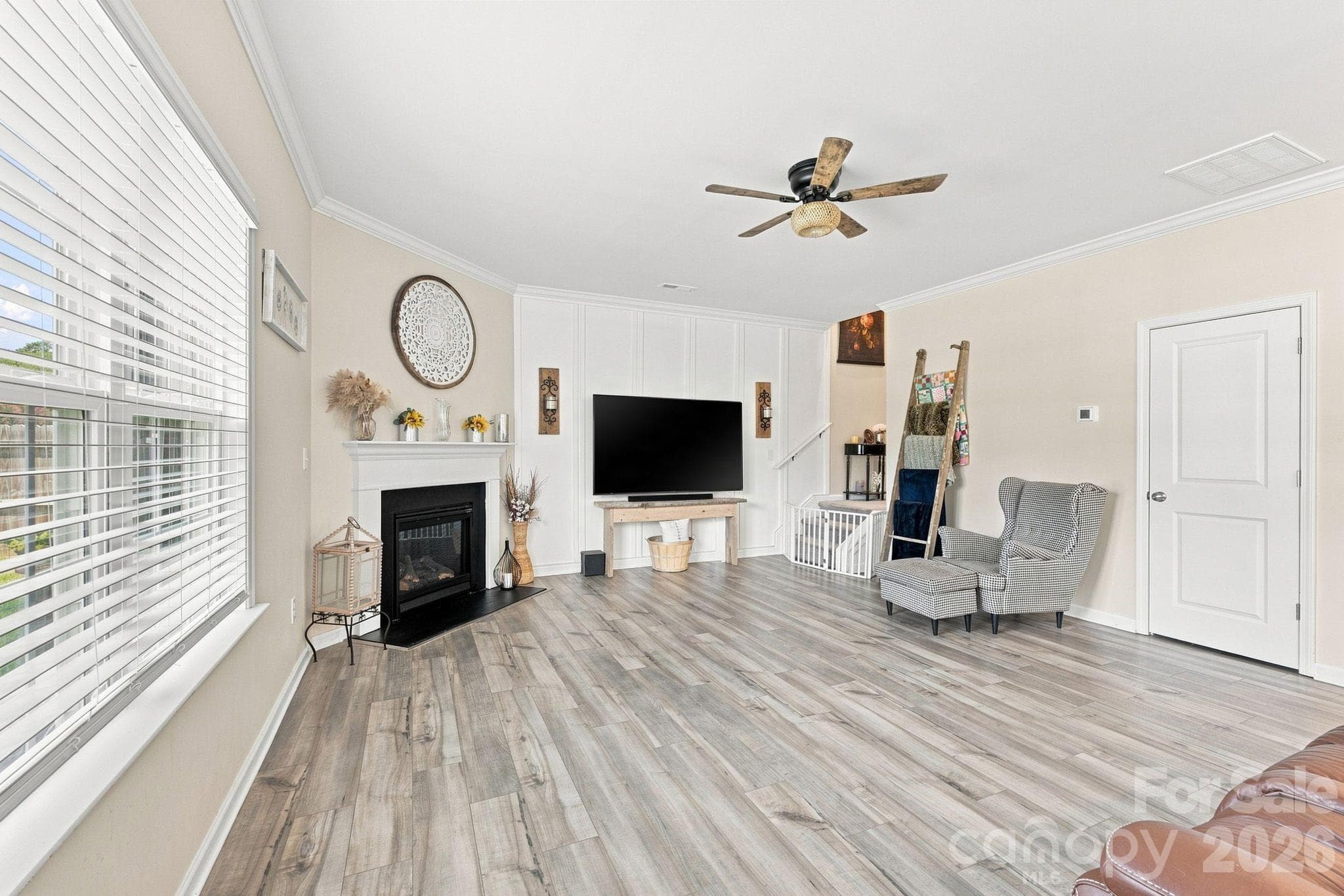 Single Family Residence at 133 Stone Hollow Road, Lexington, photo 5 of 43