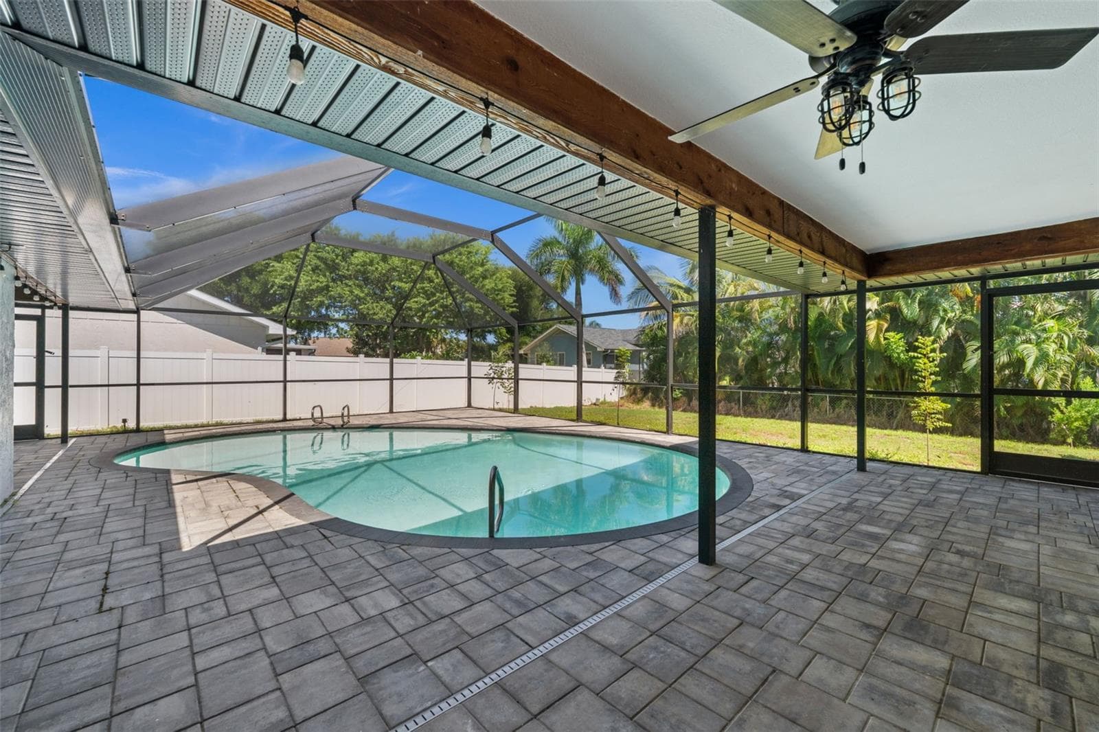 Single Family Residence at 6060 MACBETH LN, FORT MYERS, photo 30 of 47
