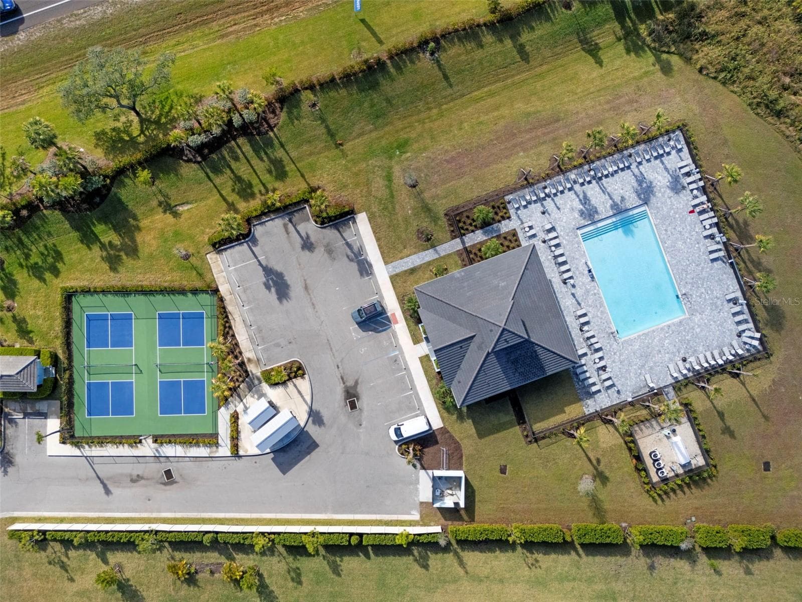 Single Family Residence at 1889 SADDLEWOOD CIR, PORT CHARLOTTE, photo 33 of 38