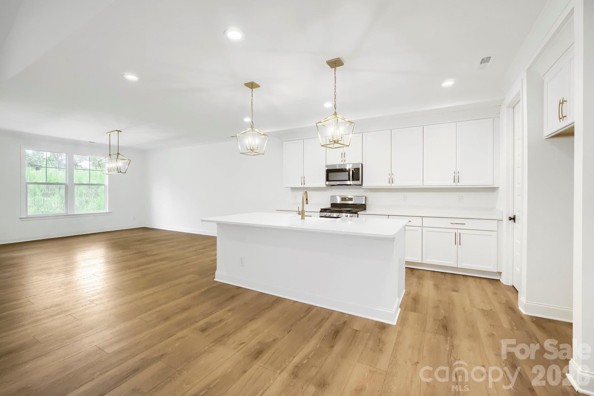 Kitchen - 3204 Timber Run Lane, Maiden