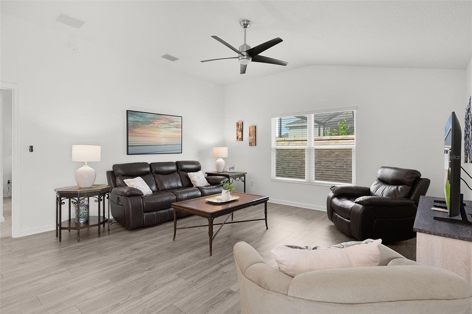 Villa at 6558 HERR CT, THE VILLAGES, photo 9 of 43